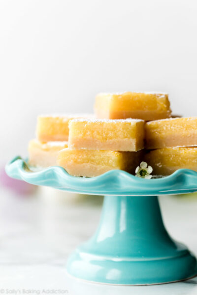 Read more about the article Utterly Delicious Lemon Bars